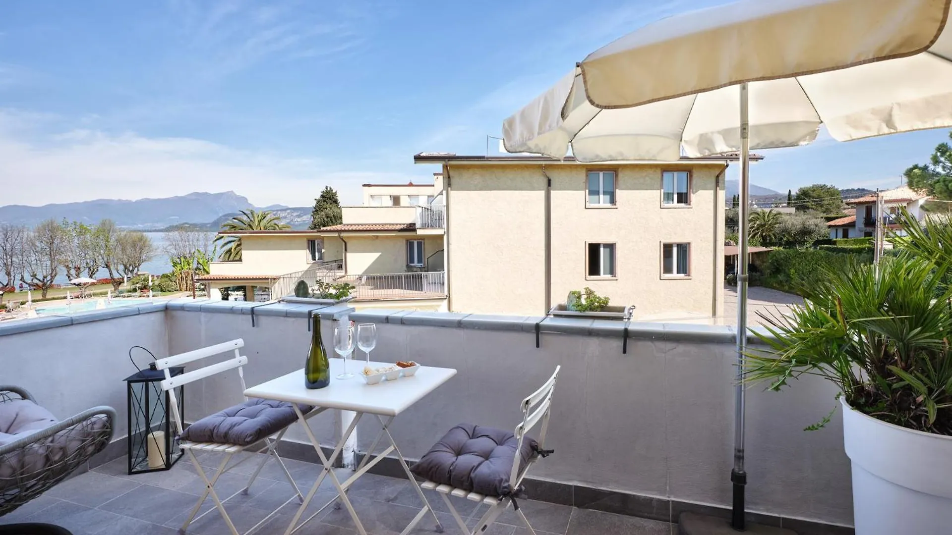 Studio The Beach - Regarda Travel Bardolino Apartment